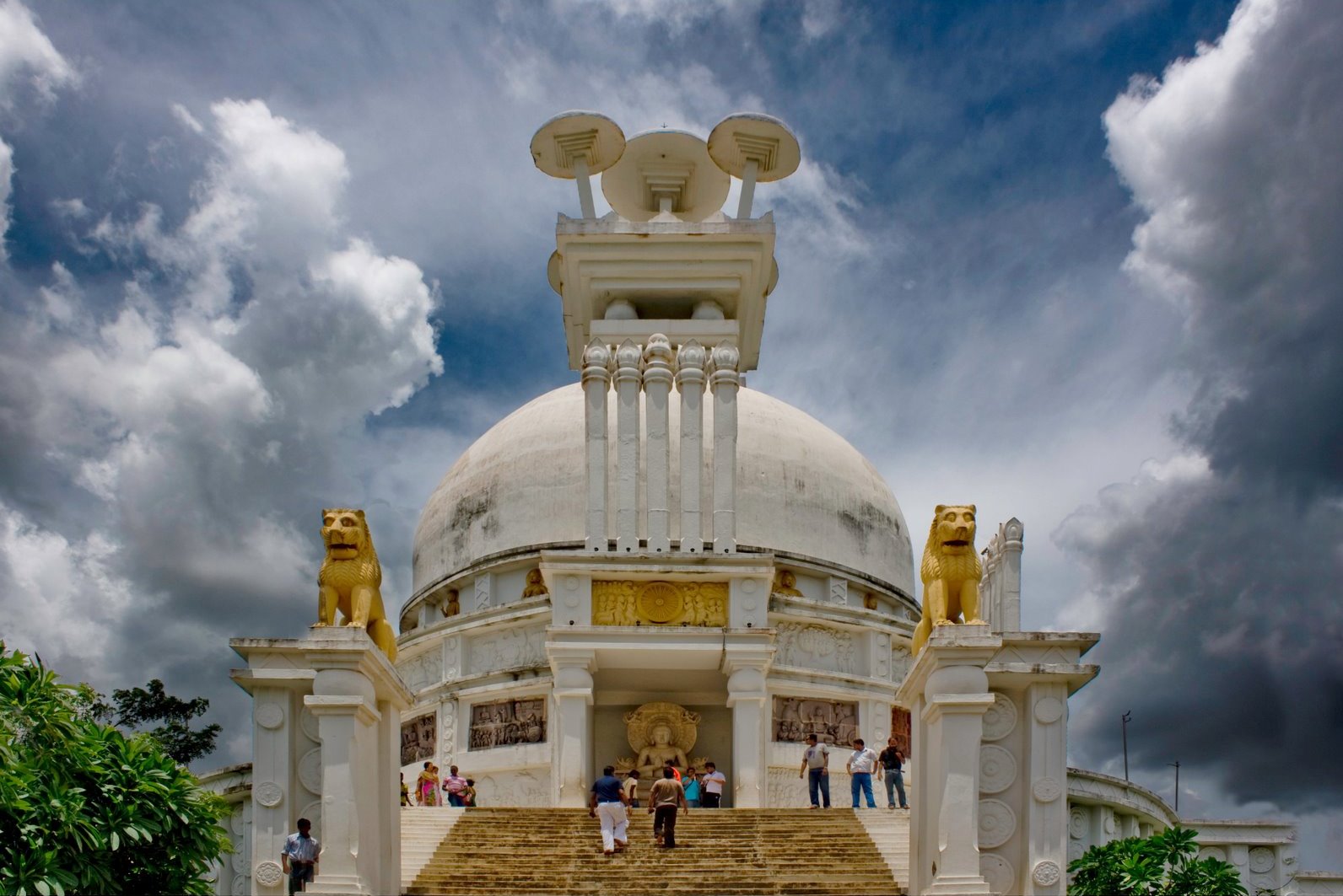 Dhauli Peace Pagoda